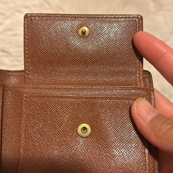 🚫SOLD🚫SOLD🚫 Louis Vuitton Monogram Bifold Wallet with LV Dust Bag - Picture 8 of 16